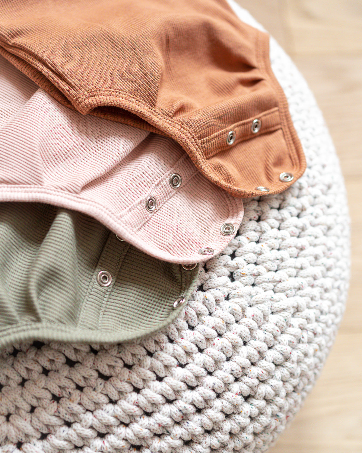 Short sleeve onesie・dusty rose