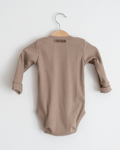 Onesie・almond
