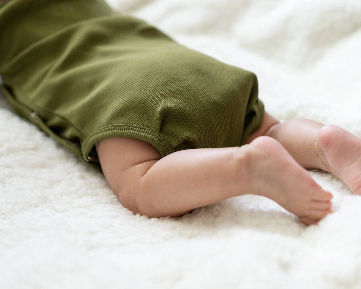 Baby body suit ・wrap adjustable fit・green